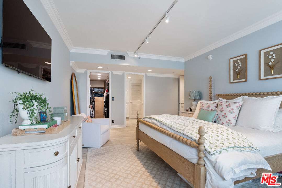 10520 Wilshire Blvd Unit: 602