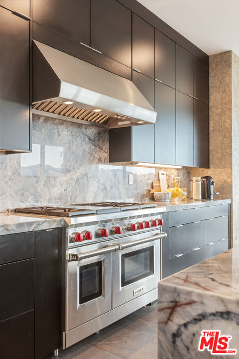 20668 W Hummingbird Ct