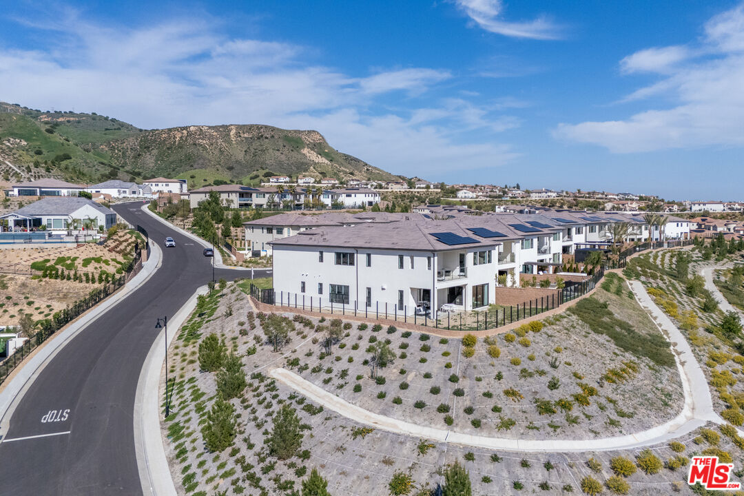 20668 W Hummingbird Ct