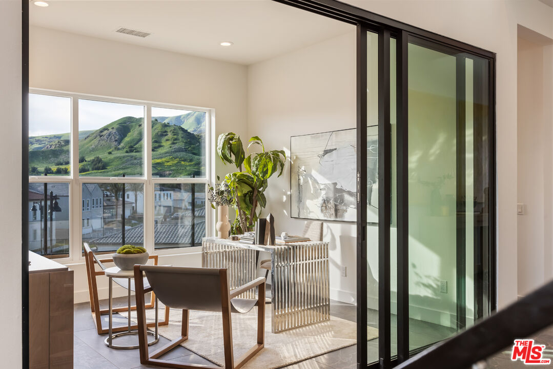 20668 W Hummingbird Ct