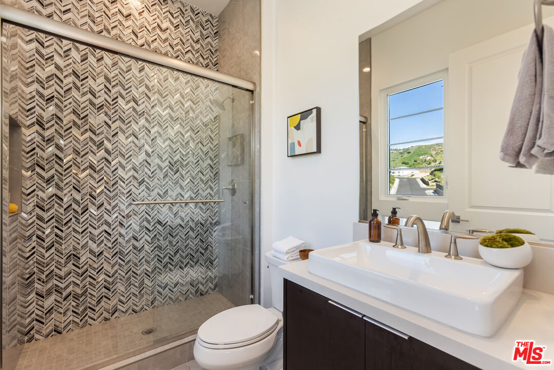 20668 W Hummingbird Ct