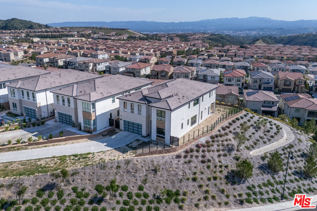 20668 W Hummingbird Ct