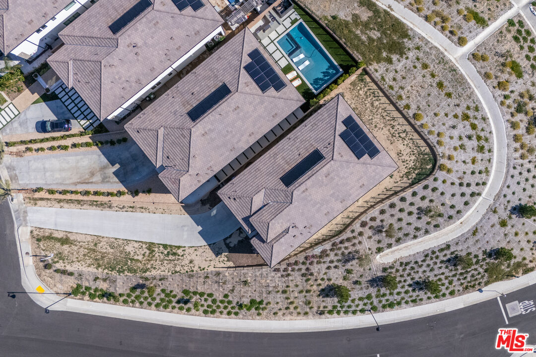 20668 W Hummingbird Ct