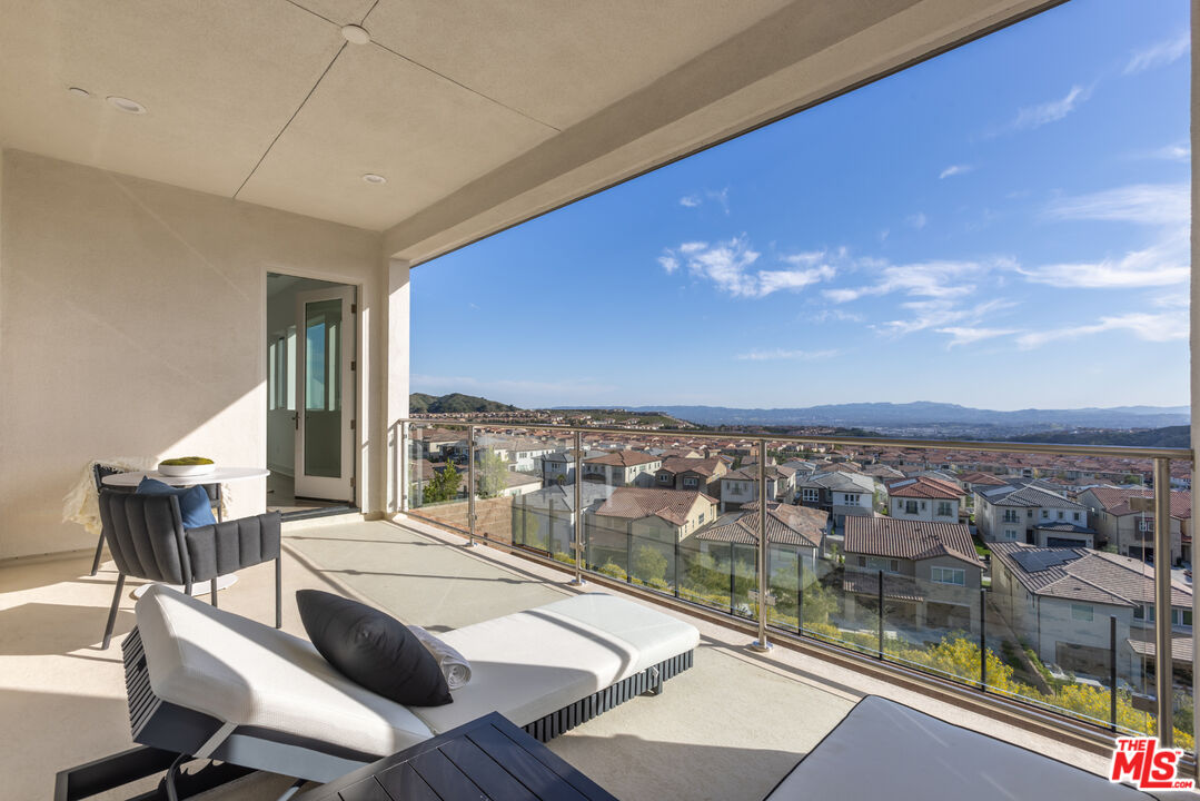 20668 W Hummingbird Ct