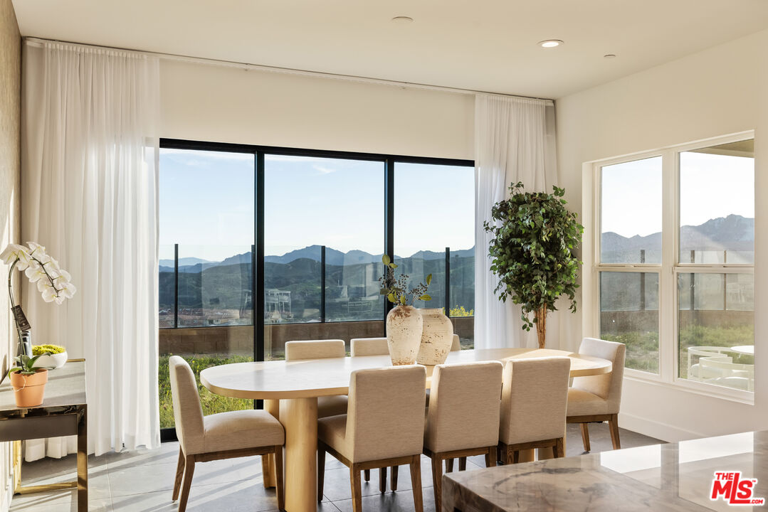 20668 W Hummingbird Ct