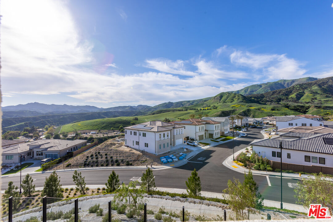 20668 W Hummingbird Ct