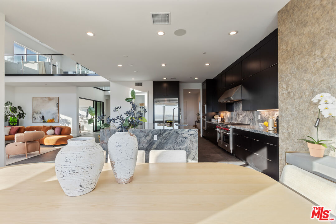 20668 W Hummingbird Ct