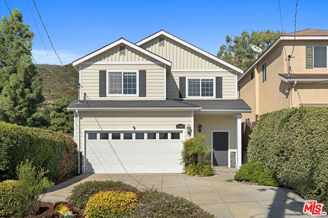 2409 Olive Ave