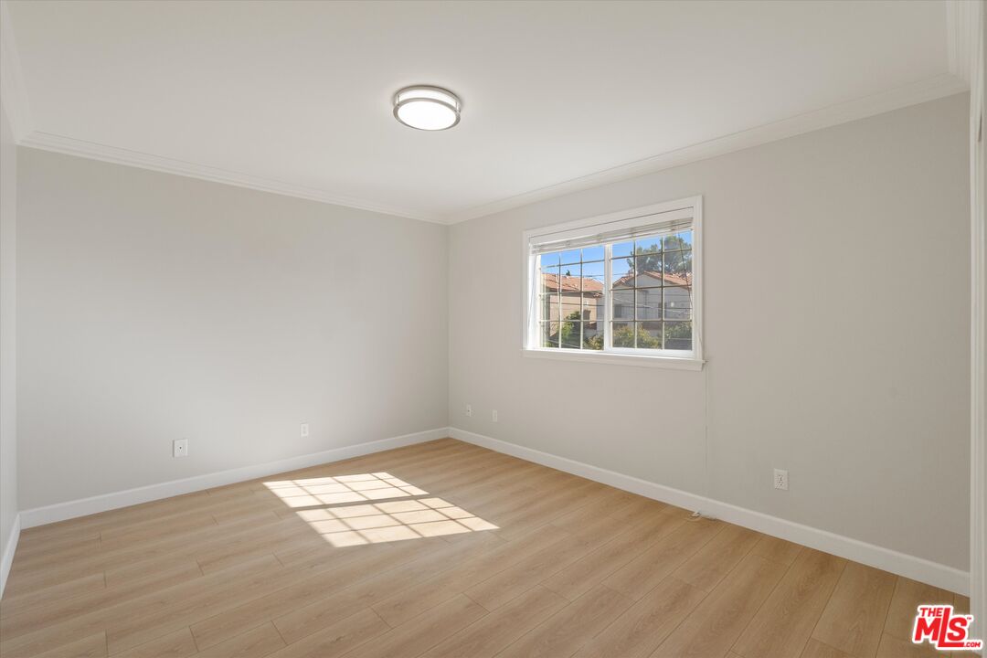 2409 Olive Ave
