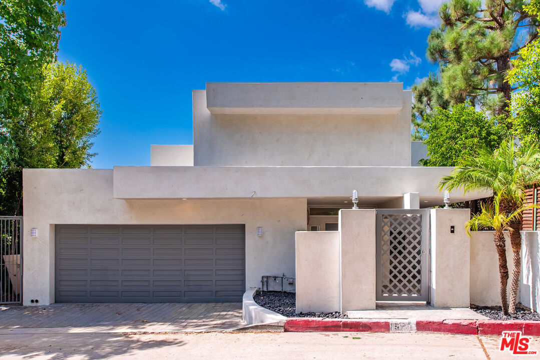 1591 Lindacrest Dr