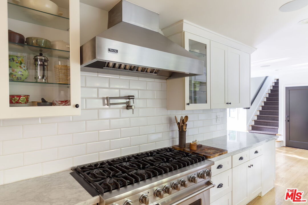 2625 Nichols Canyon Rd