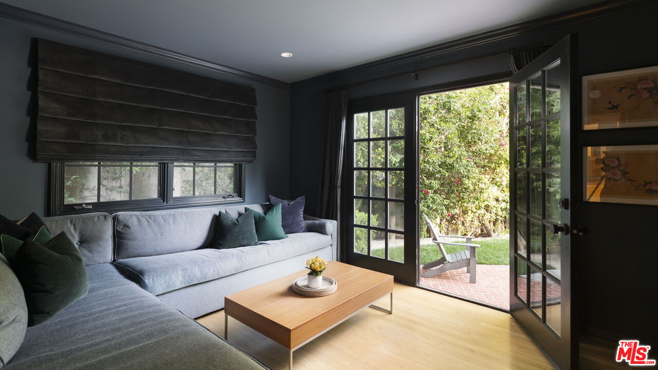 2625 Nichols Canyon Rd