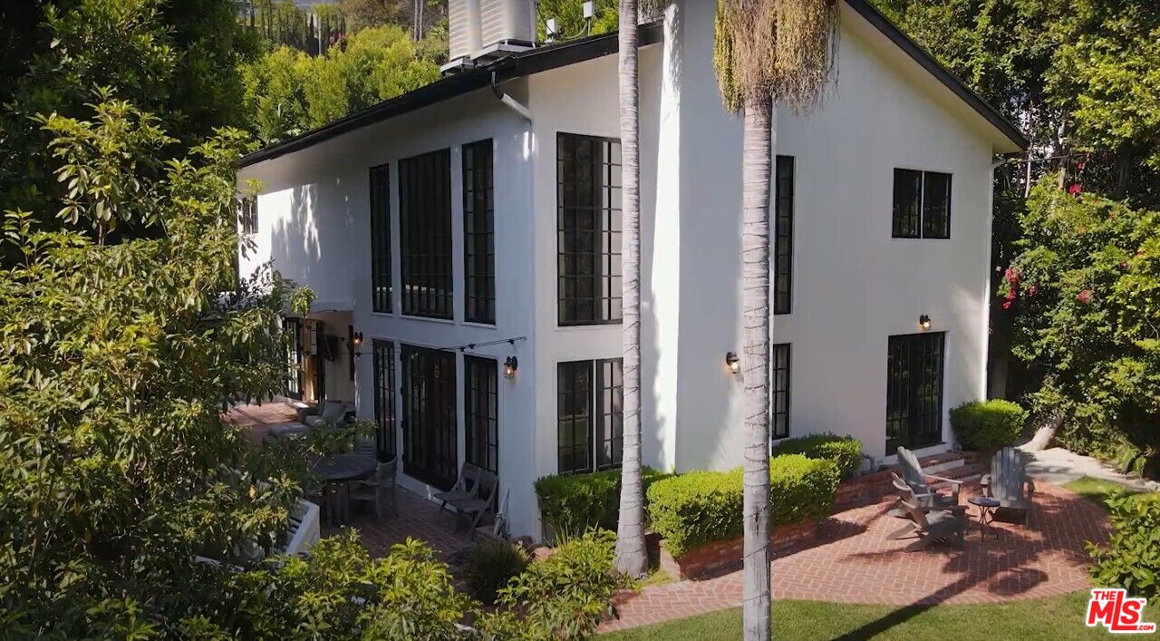 2625 Nichols Canyon Rd