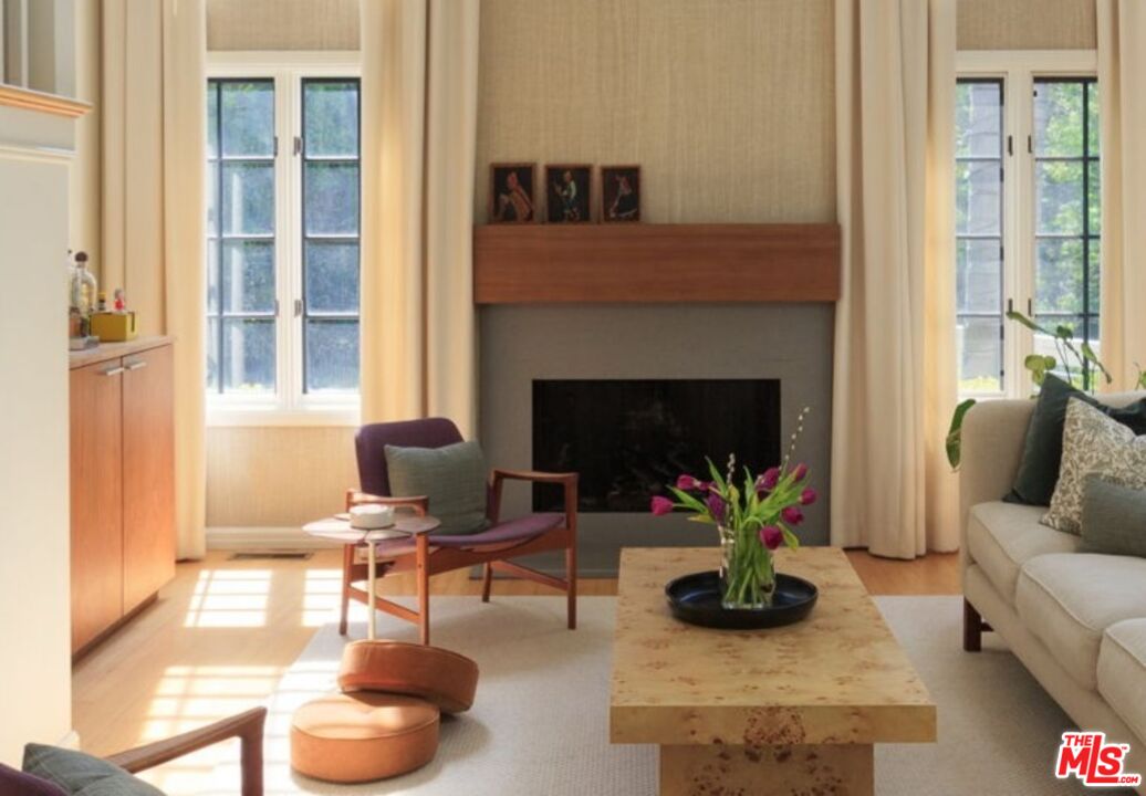 2625 Nichols Canyon Rd