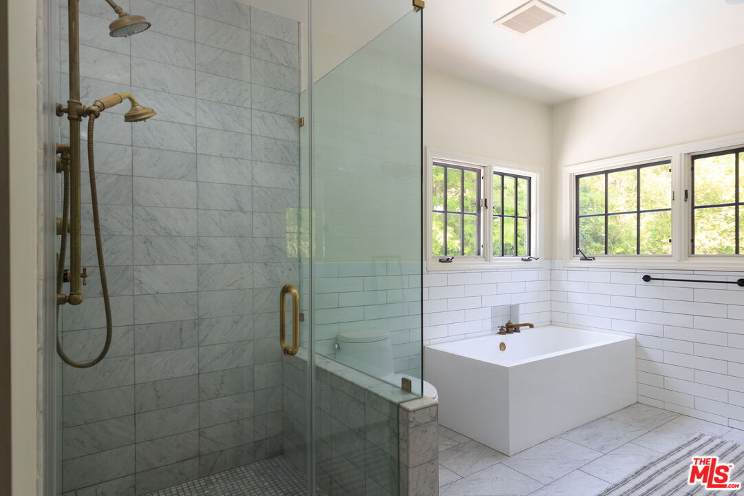 2625 Nichols Canyon Rd