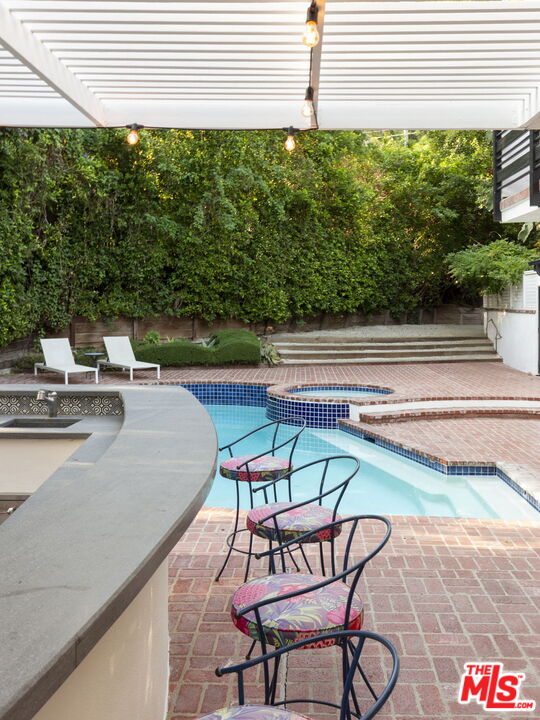 2625 Nichols Canyon Rd