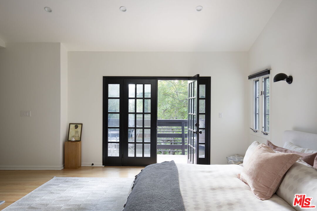 2625 Nichols Canyon Rd