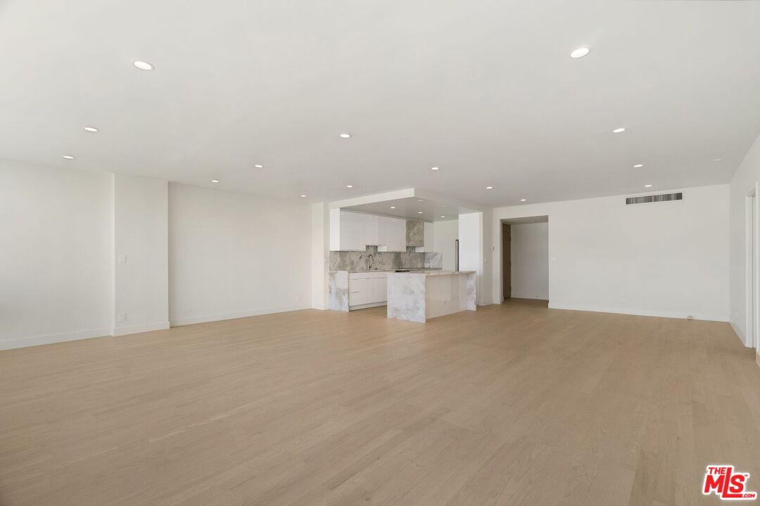 2222 Avenue Of The Stars Unit: 1504