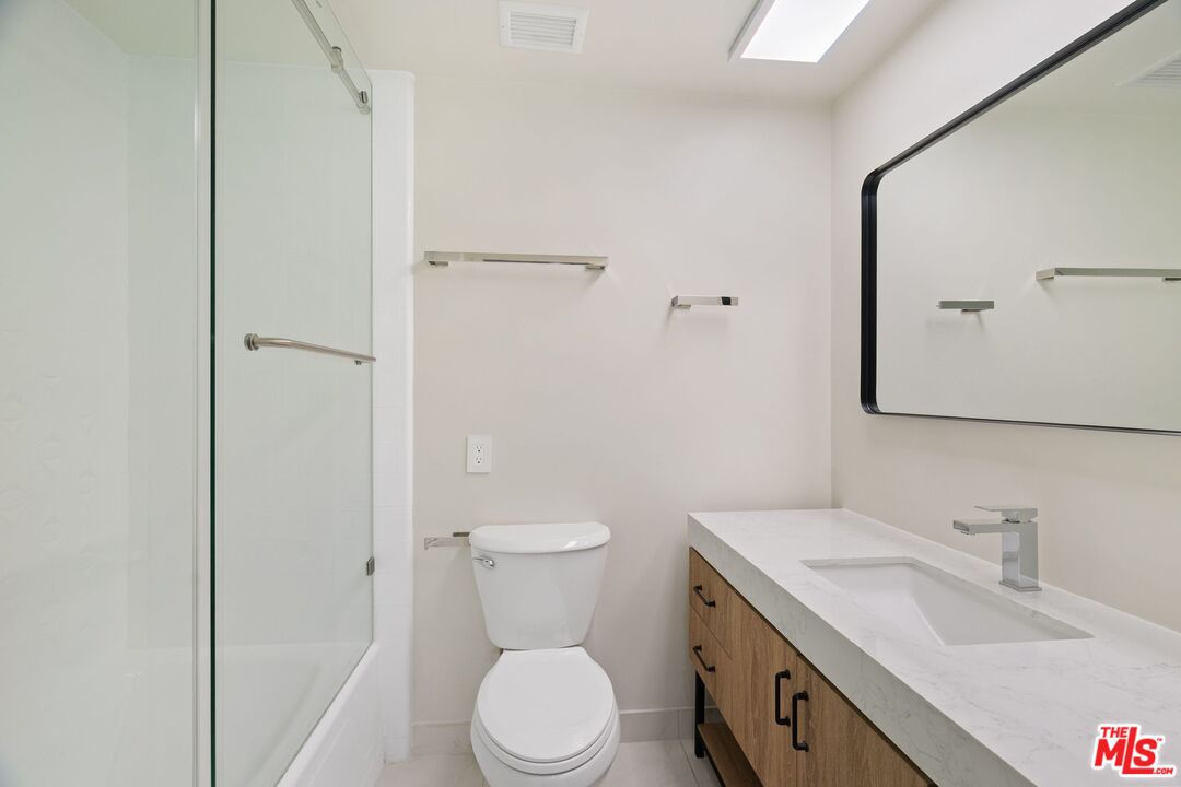 2222 Avenue Of The Stars Unit: 1504