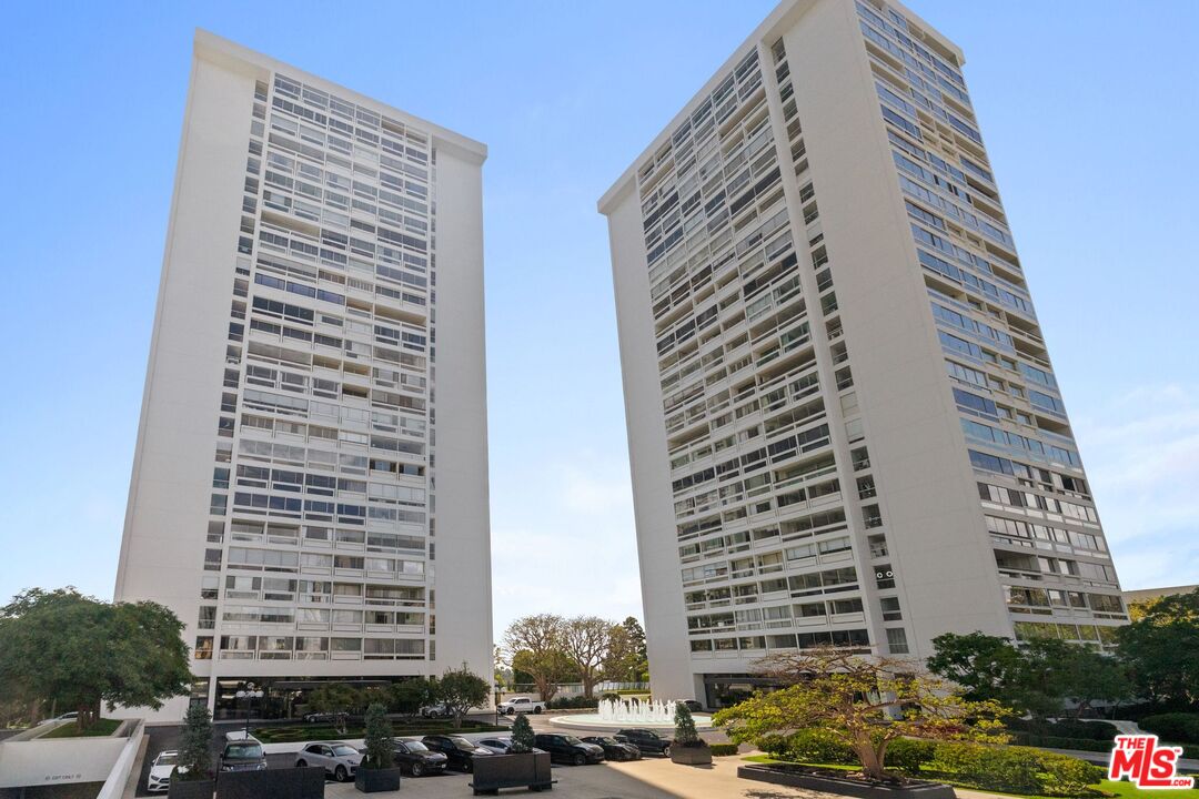 2222 Avenue Of The Stars Unit: 1504