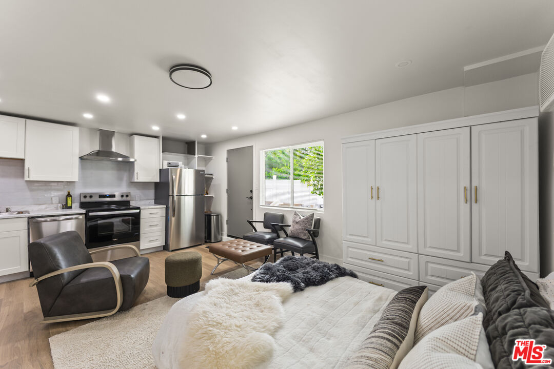 7442 Capps Avenue Unit: A