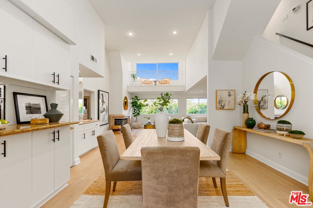 390 S Sepulveda Blvd Unit: 409