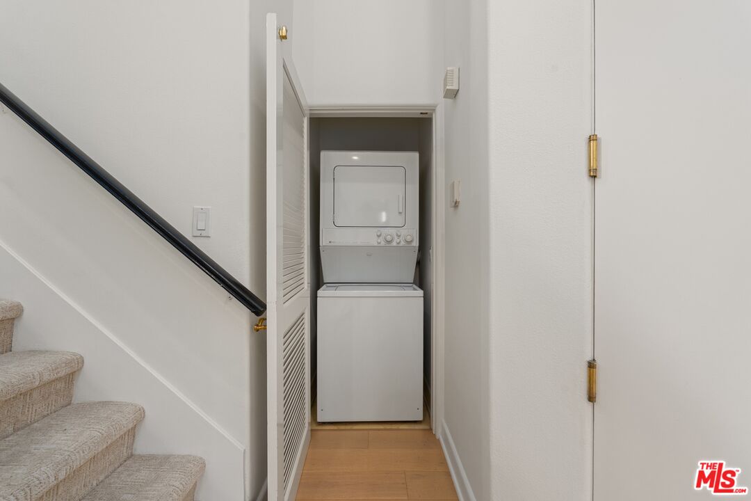 390 S Sepulveda Blvd Unit: 409