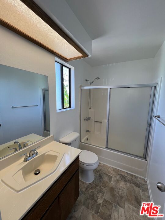 1114 W 155th St Unit: B