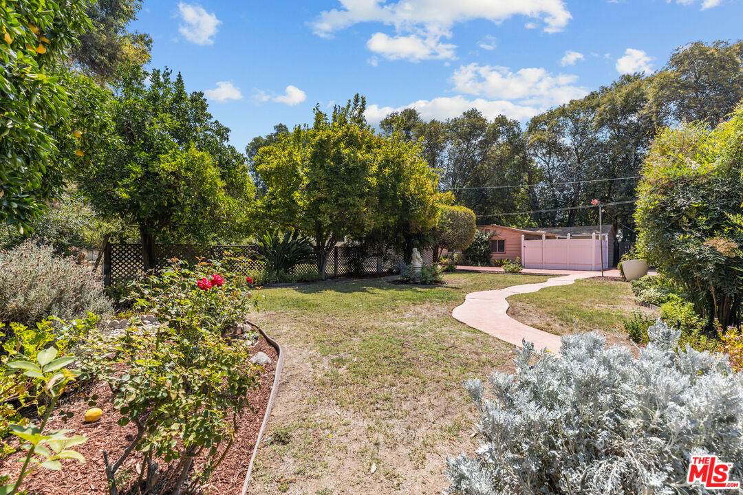 8433 Melvin Ave