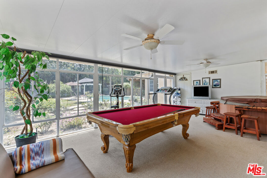 8433 Melvin Ave