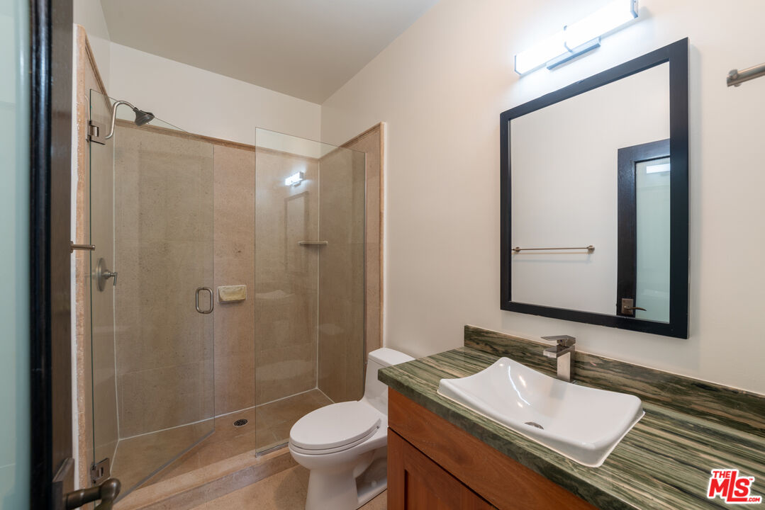 1505 Purdue Ave Unit: 202