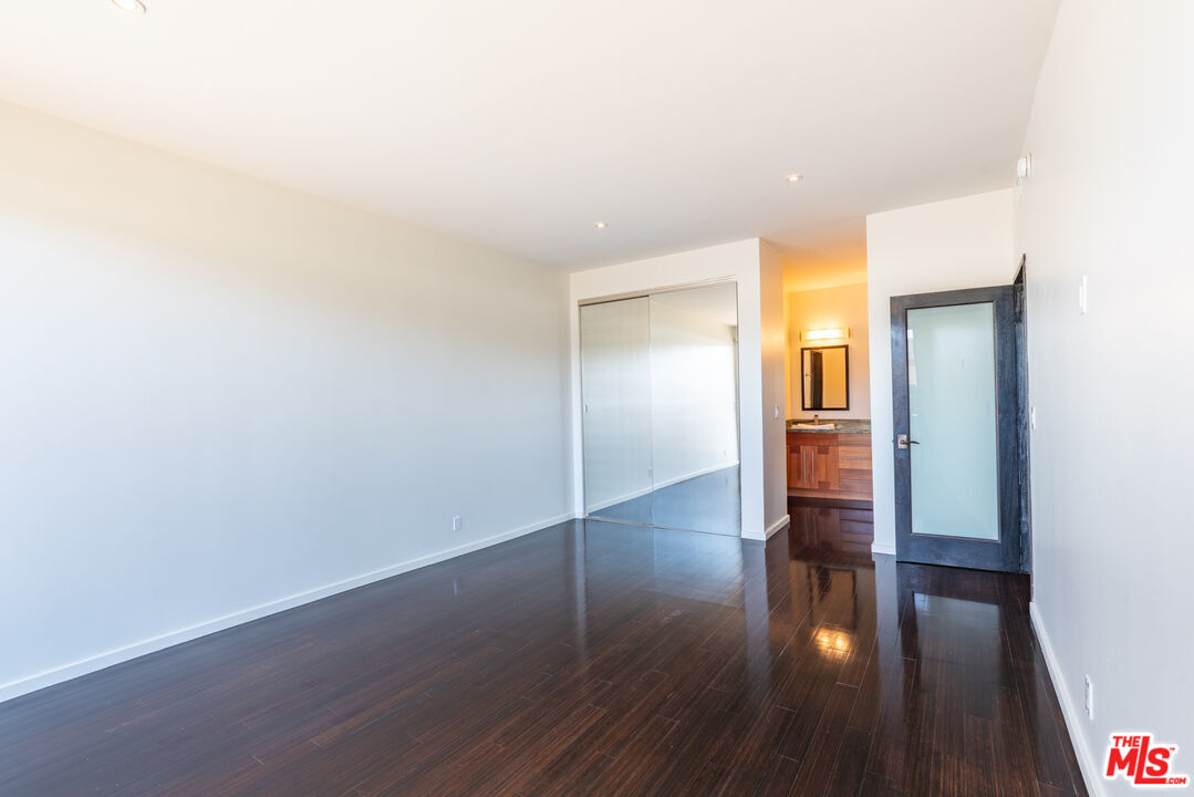 1505 Purdue Ave Unit: 202