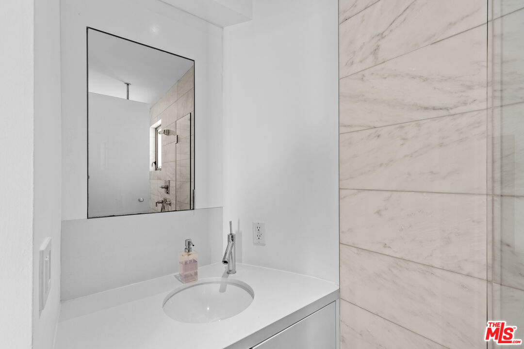 11 Marine Terrace Unit: 1