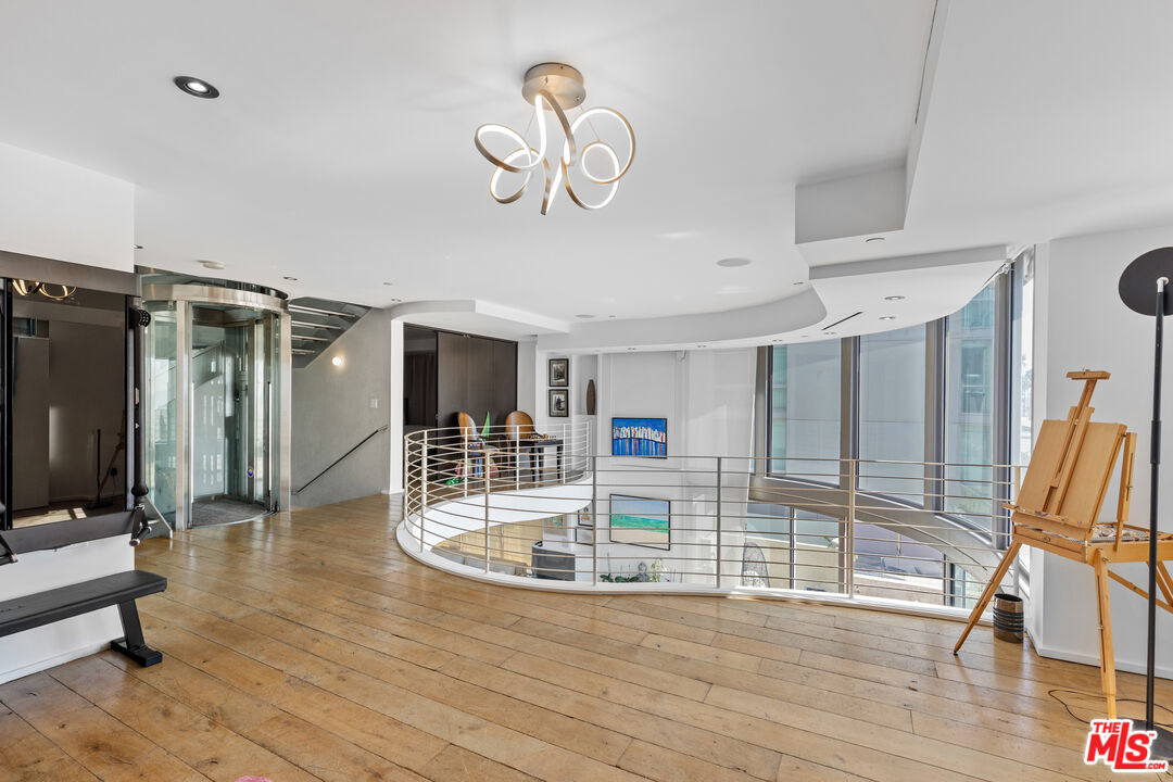 11 Marine Terrace Unit: 1