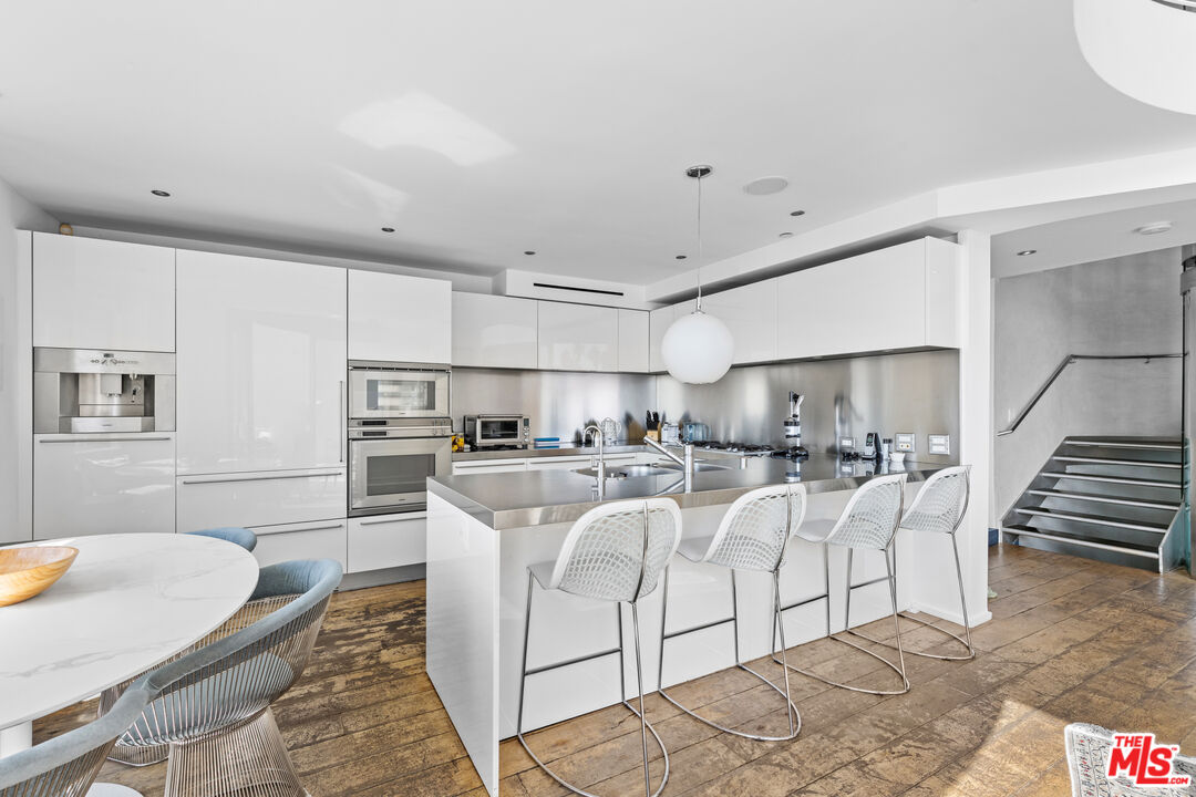 11 Marine Terrace Unit: 1