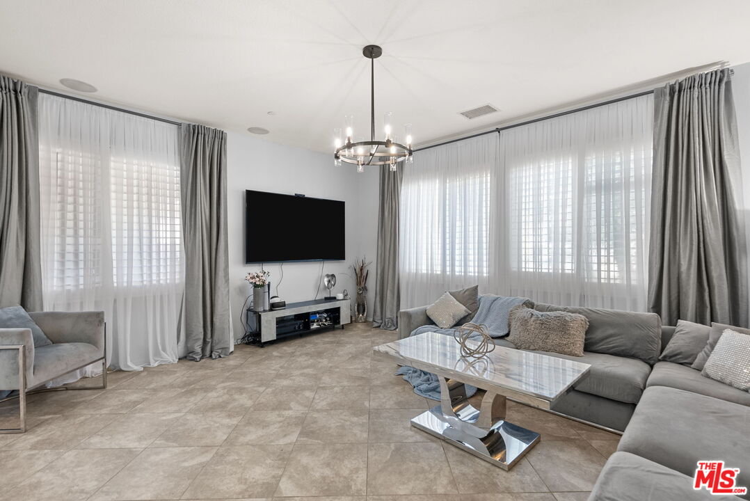 19515 Lanfranca Dr