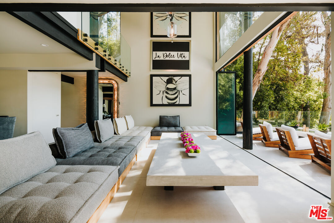 1509 Amalfi Dr