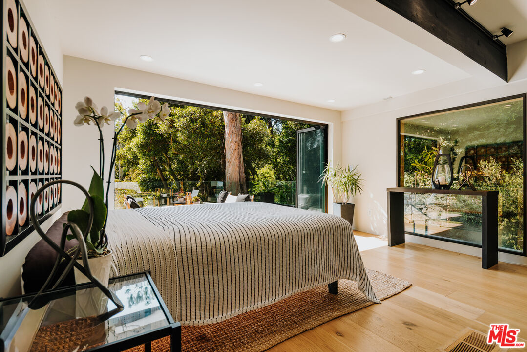 1509 Amalfi Dr