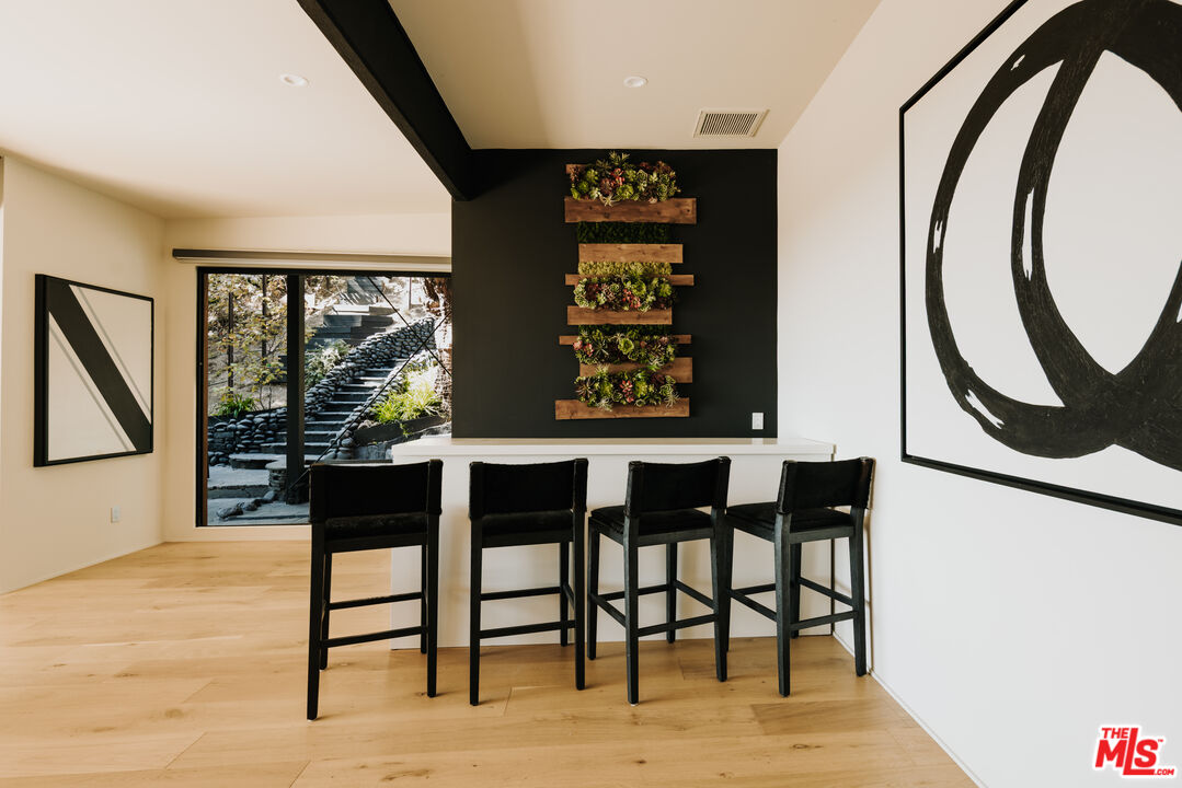 1509 Amalfi Dr