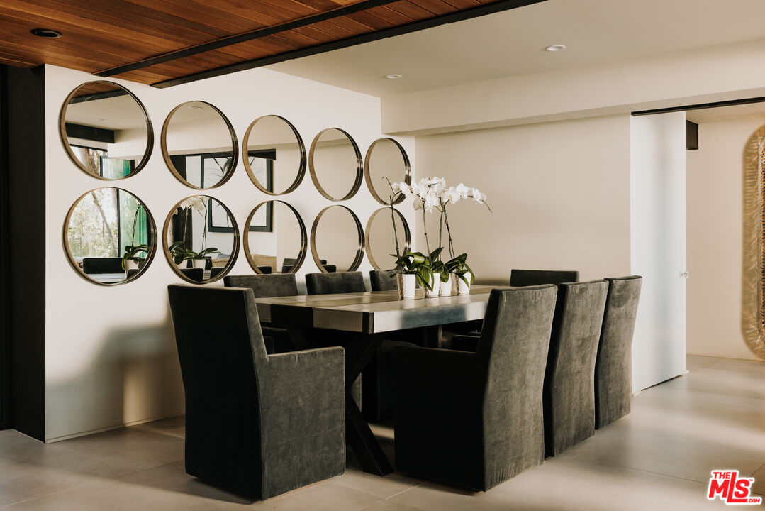 1509 Amalfi Dr