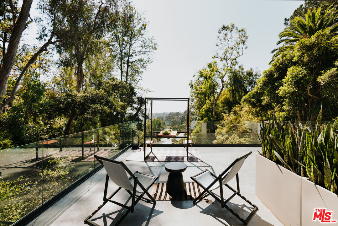 1509 Amalfi Dr
