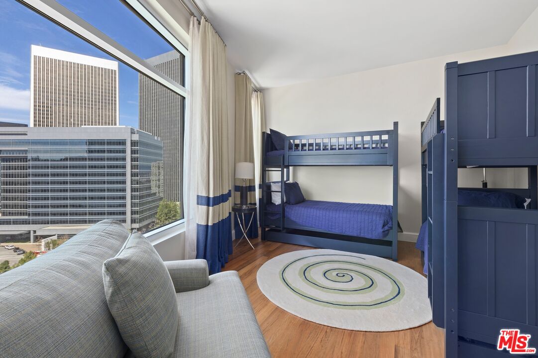 1 W Century Dr Unit: 10A