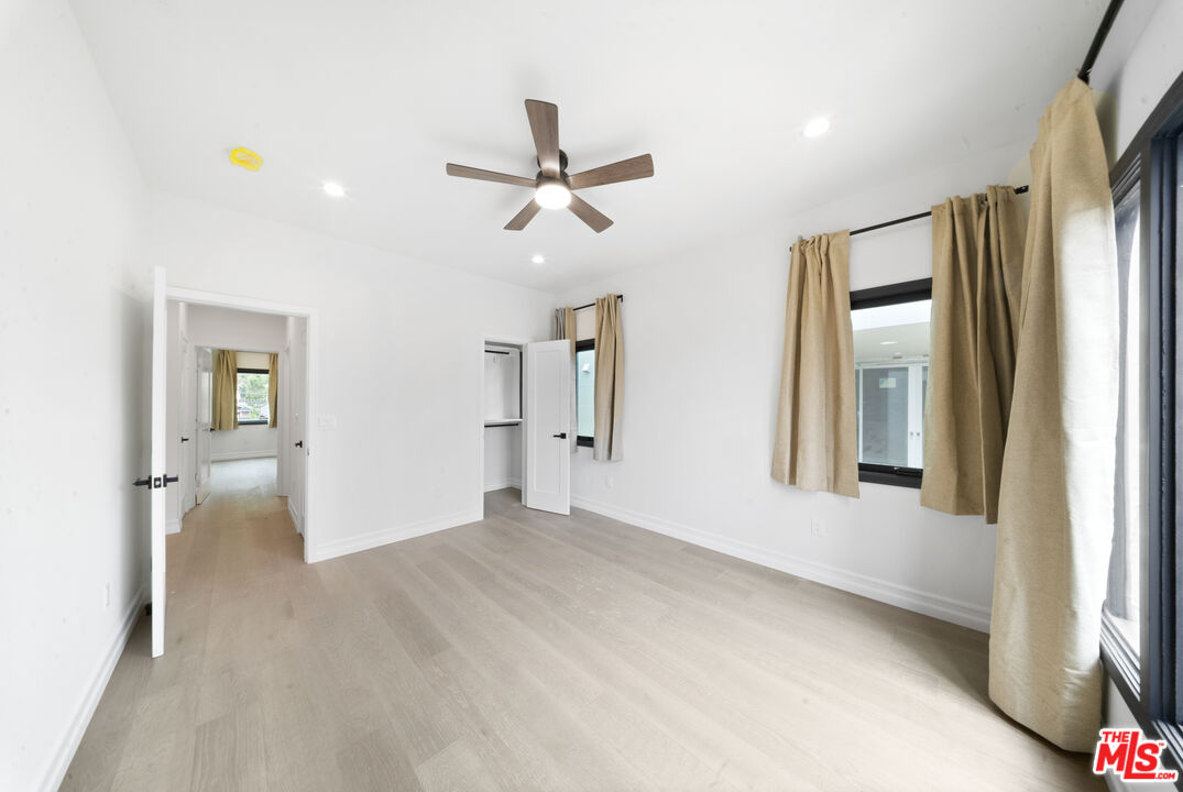 1005 N Genesee Ave