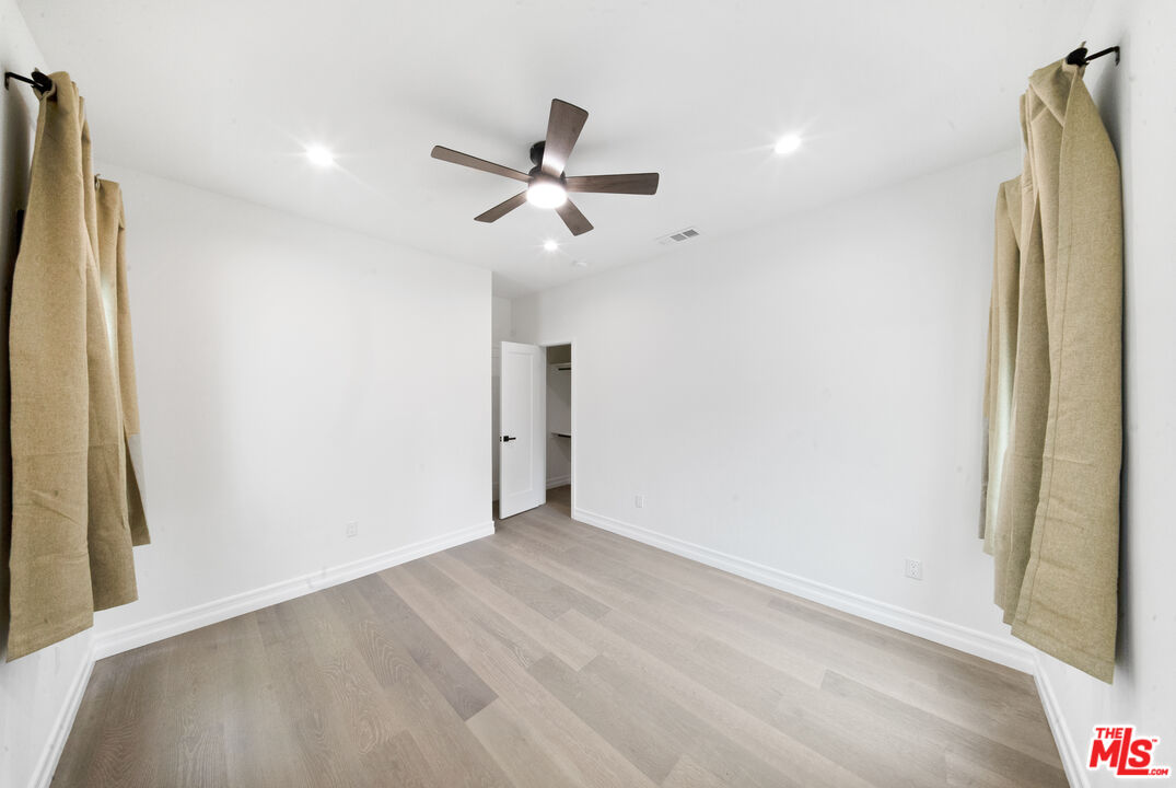 1005 N Genesee Ave