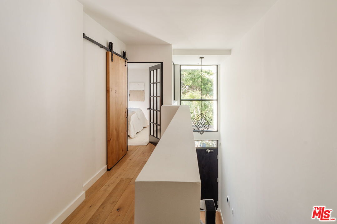 700 Main St Unit: 11