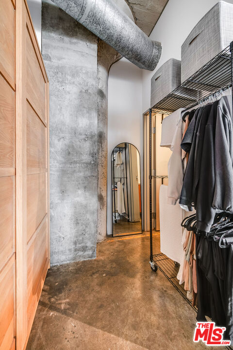 1855 Industrial St Unit: 703