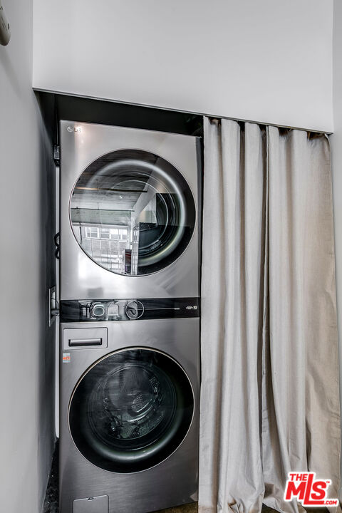 1855 Industrial St Unit: 703