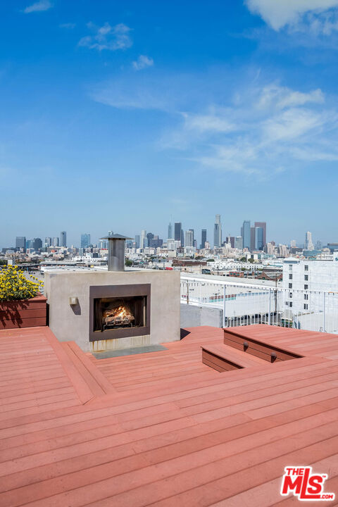 1855 Industrial St Unit: 703