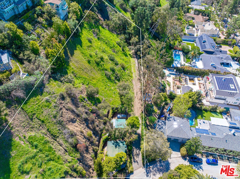 1418 Lindacrest Dr