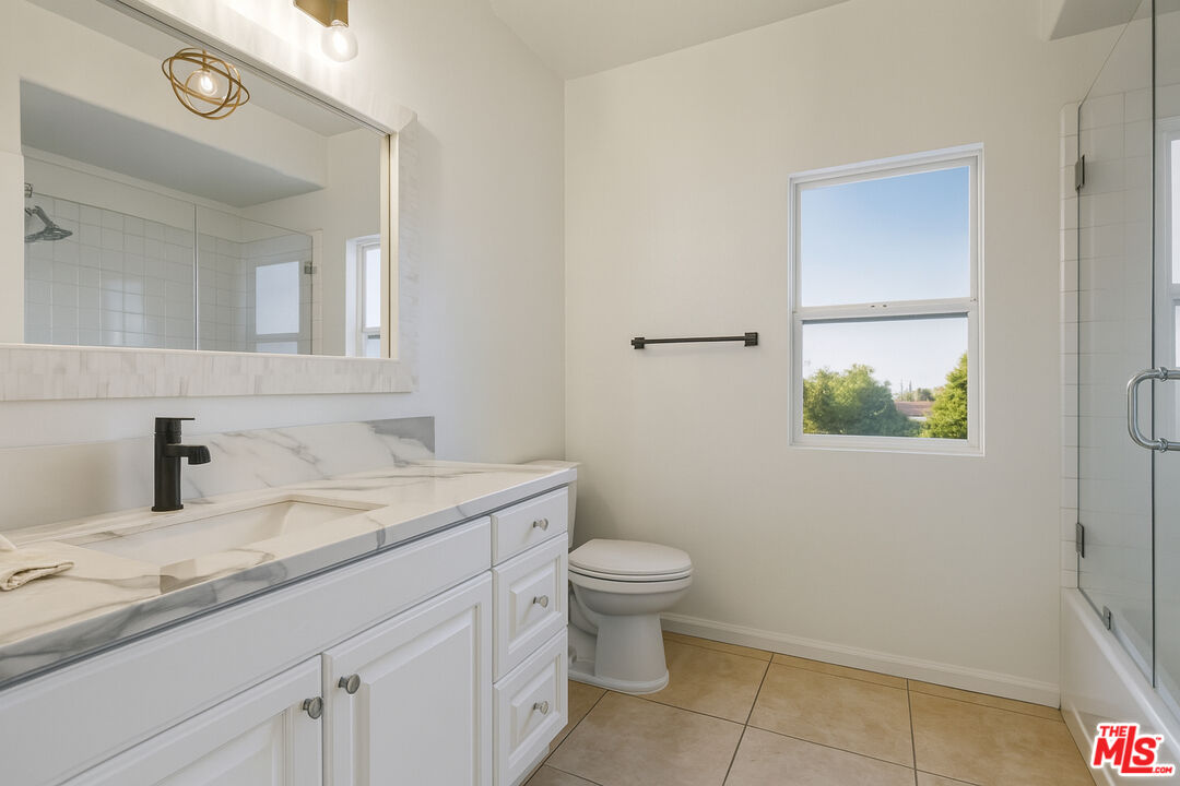 3401 S Bentley Ave Unit: 306